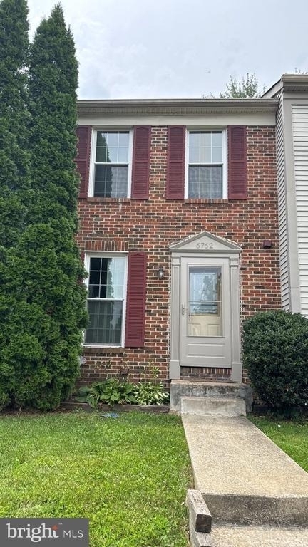 6762 Ducketts Lane - Photo 0
