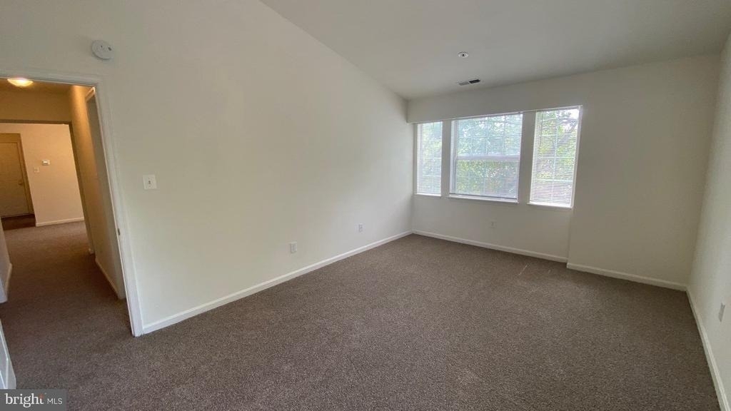 8601 Falls Run Road - Photo 18