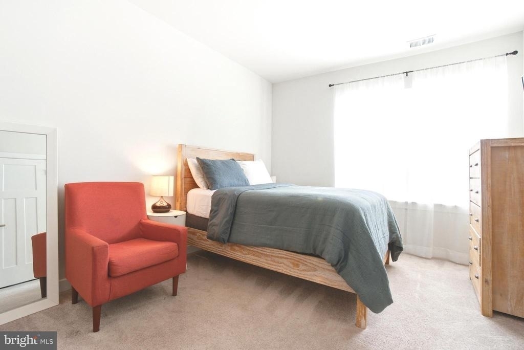 10020 Ruffian Way - Photo 18