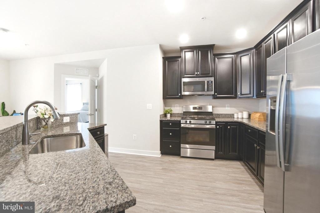 10020 Ruffian Way - Photo 10