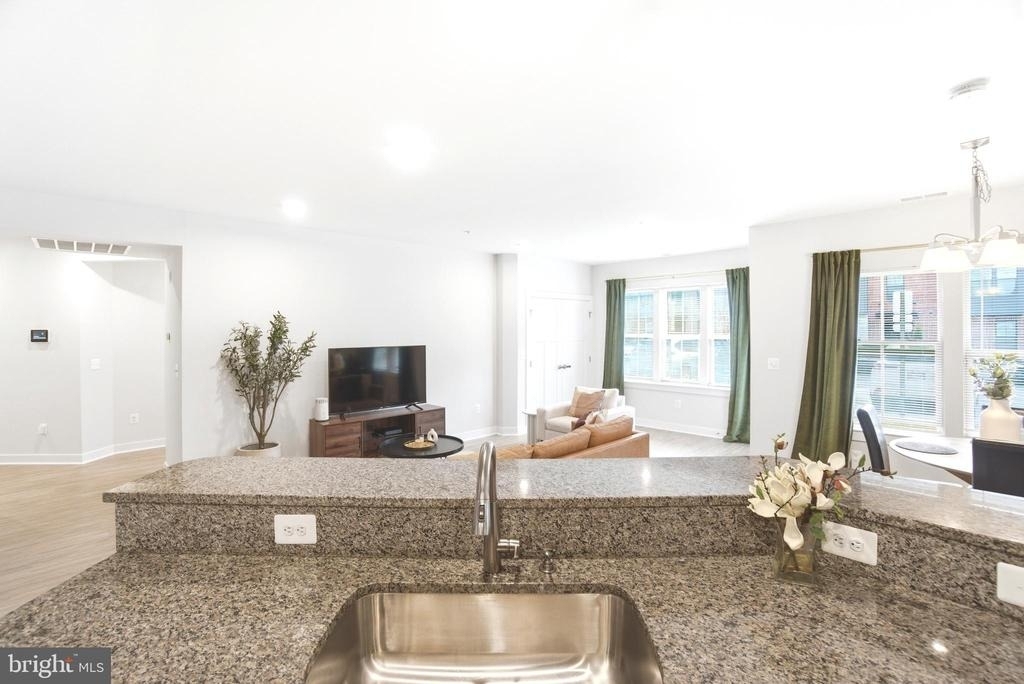 10020 Ruffian Way - Photo 9