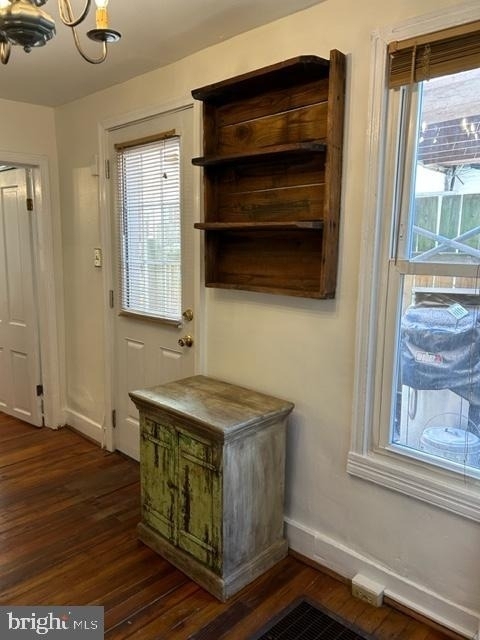 510 Market Street N - Photo 3