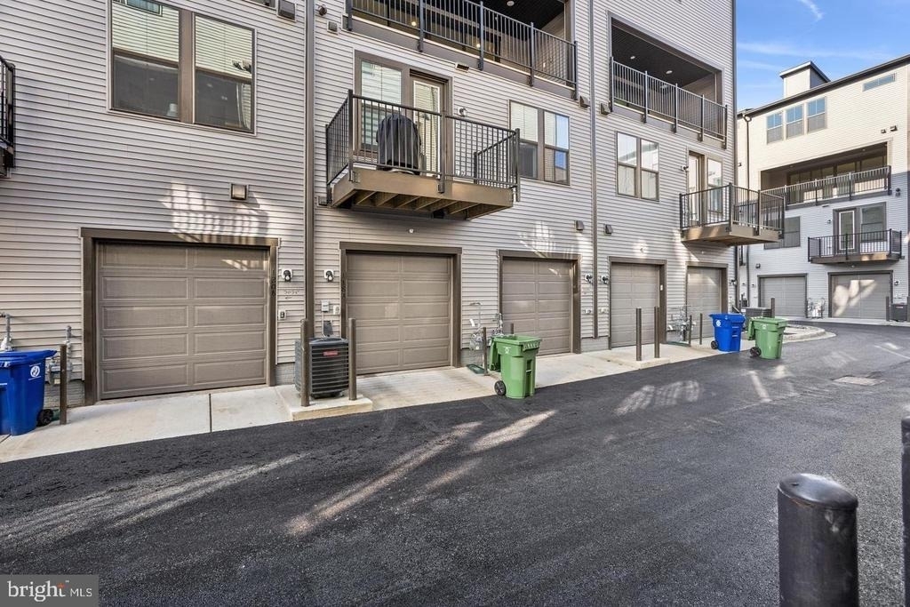 118 Locke Street - Photo 30