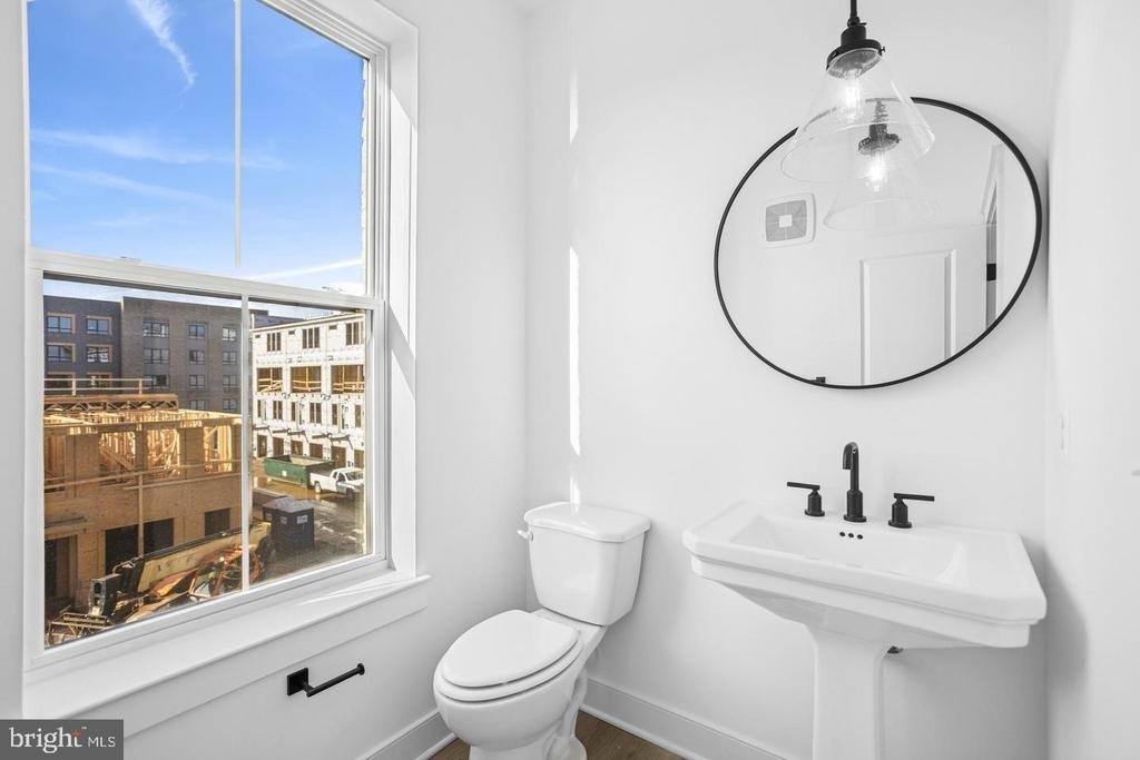 118 Locke Street - Photo 18