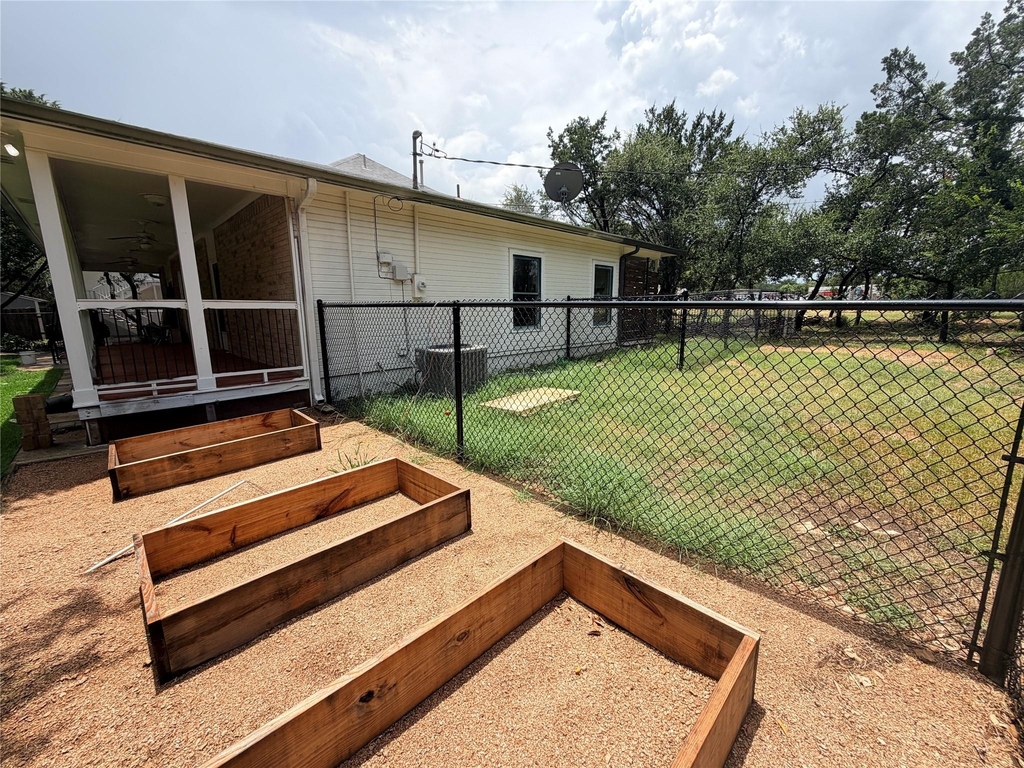 7130 Ranch 2338 Rd - Photo 32
