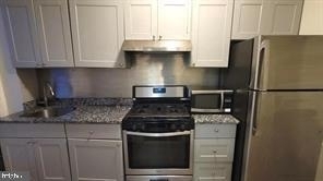 1701 Linden Avenue - Photo 2