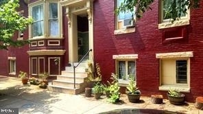 1701 Linden Avenue - Photo 0