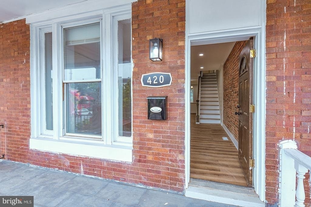 420 E 28th Street - Photo 31