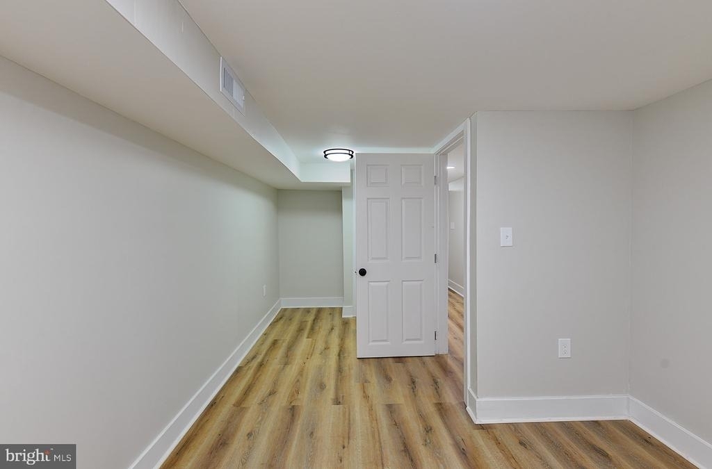 420 E 28th Street - Photo 28