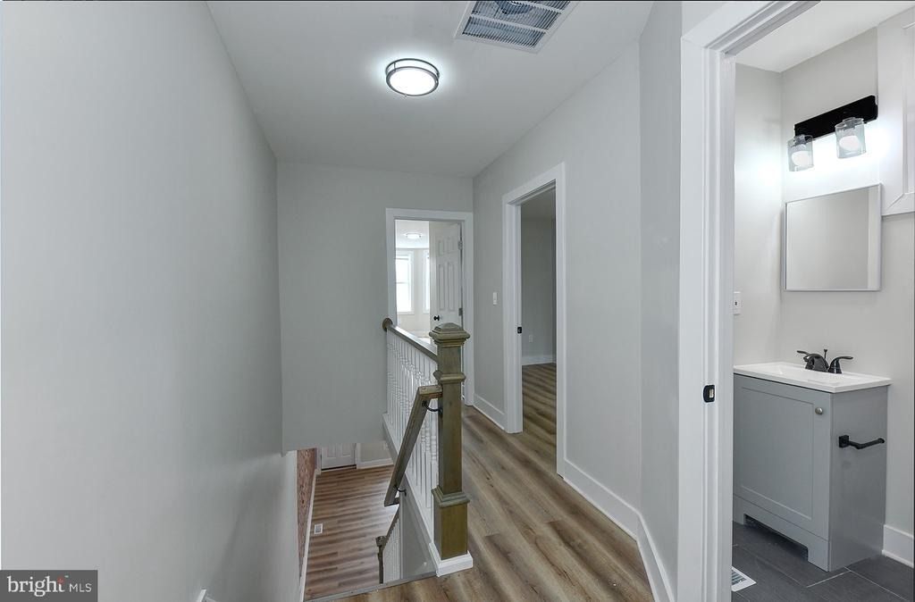 420 E 28th Street - Photo 13