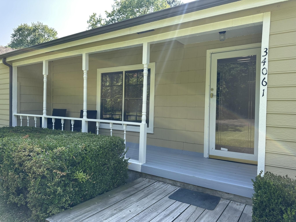 34061 Red Oak Drive - Photo 2