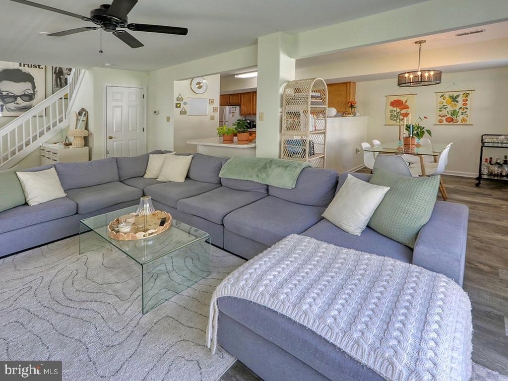 108 Seabright Way - Photo 2