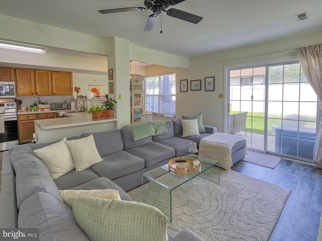 108 Seabright Way - Photo 1