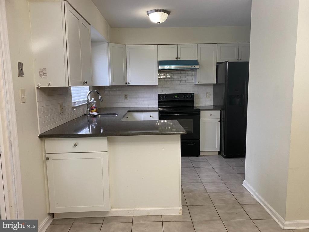 9 Revere Place - Photo 2