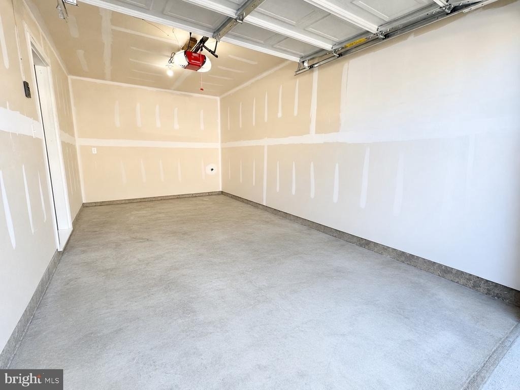 1066 Wickersham Way - Photo 27