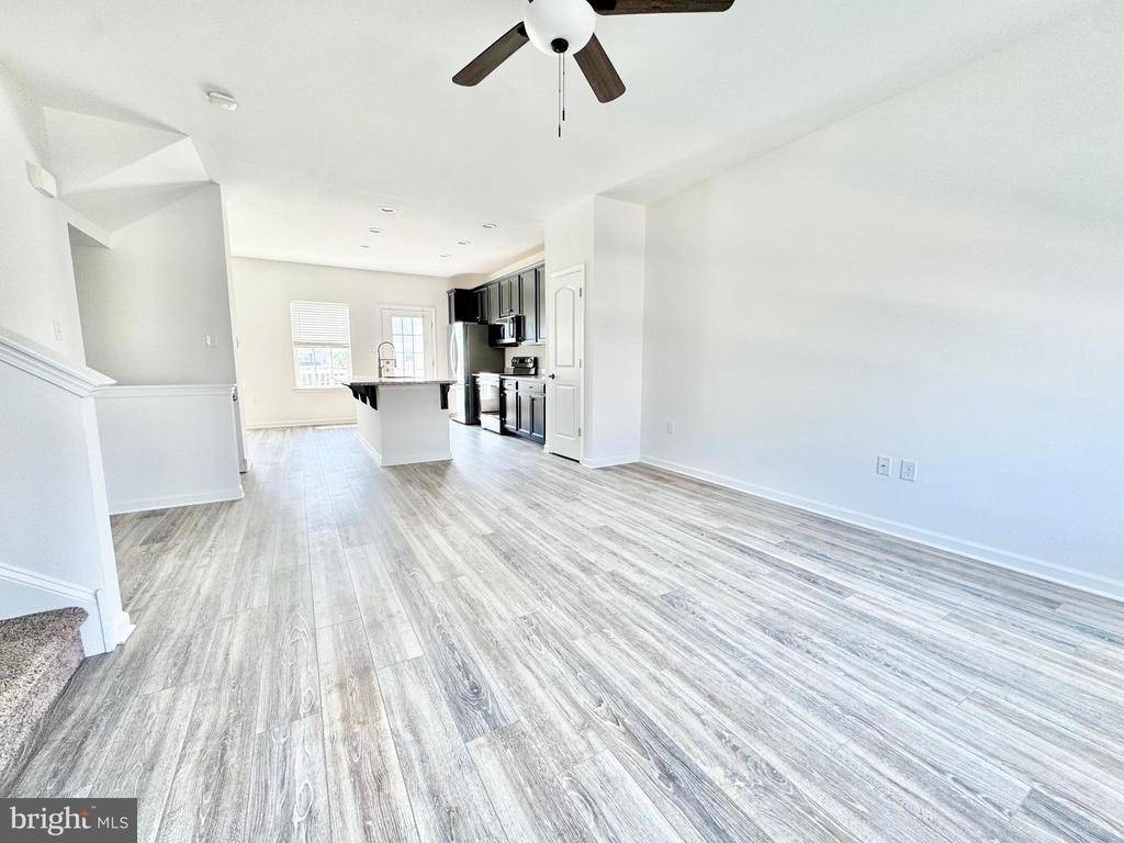 1066 Wickersham Way - Photo 9