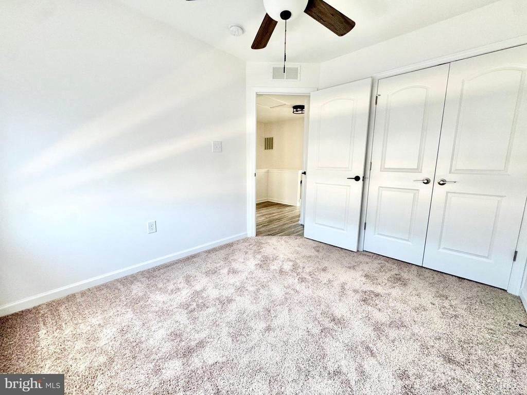 1066 Wickersham Way - Photo 16