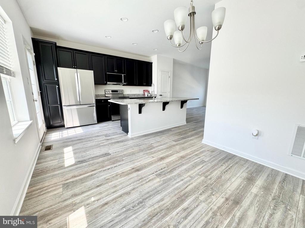 1066 Wickersham Way - Photo 3