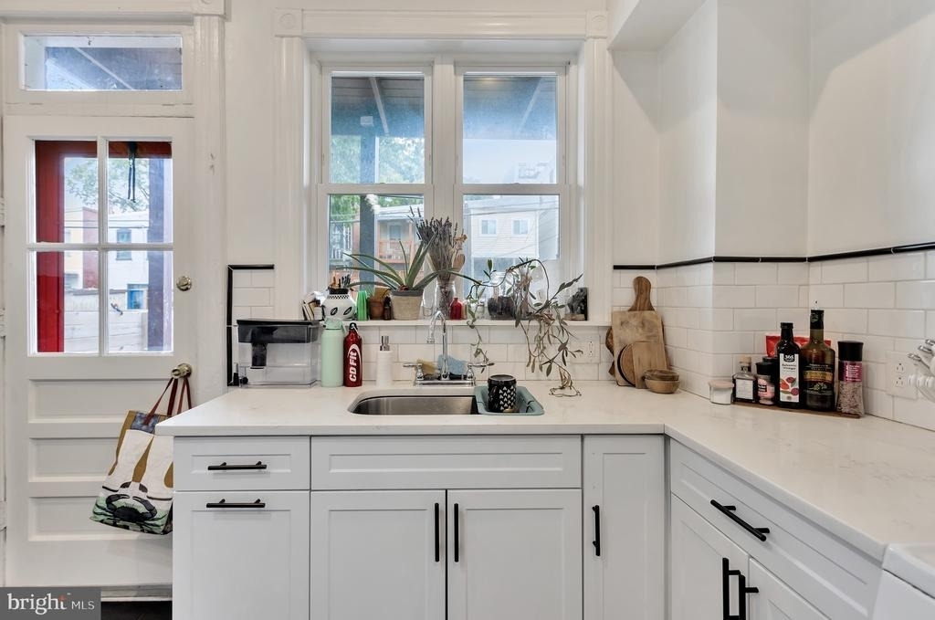 48 Q Street Ne - Photo 5
