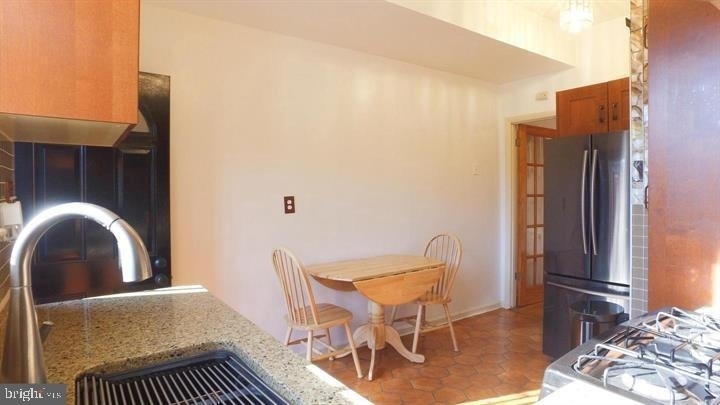 1209 E Street Ne - Photo 11