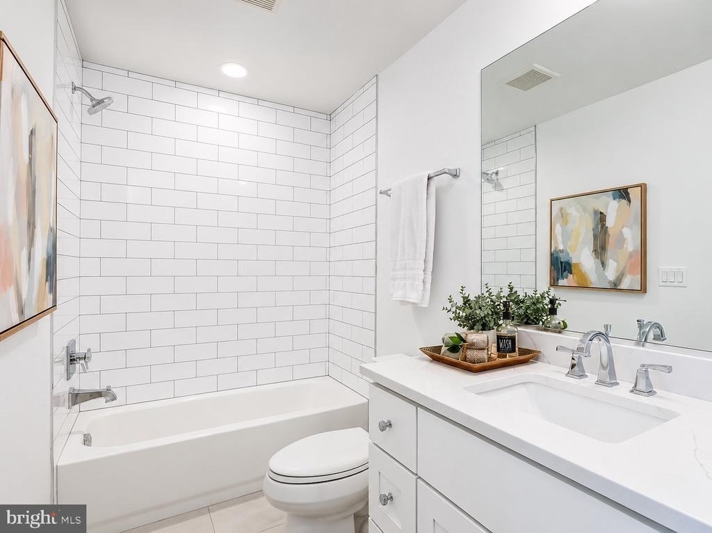 1001 Bryant Street Ne - Photo 5
