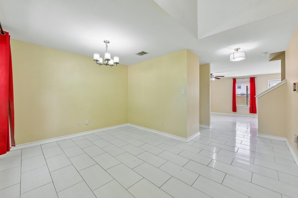 12712 Ring Dr - Photo 17