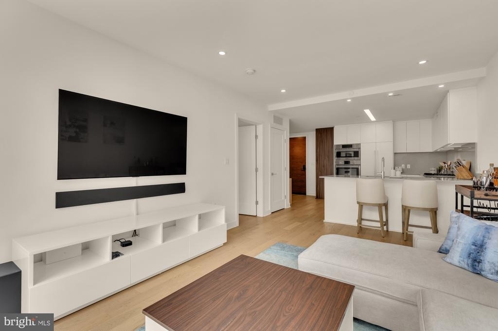 37 L Street Se - Photo 31
