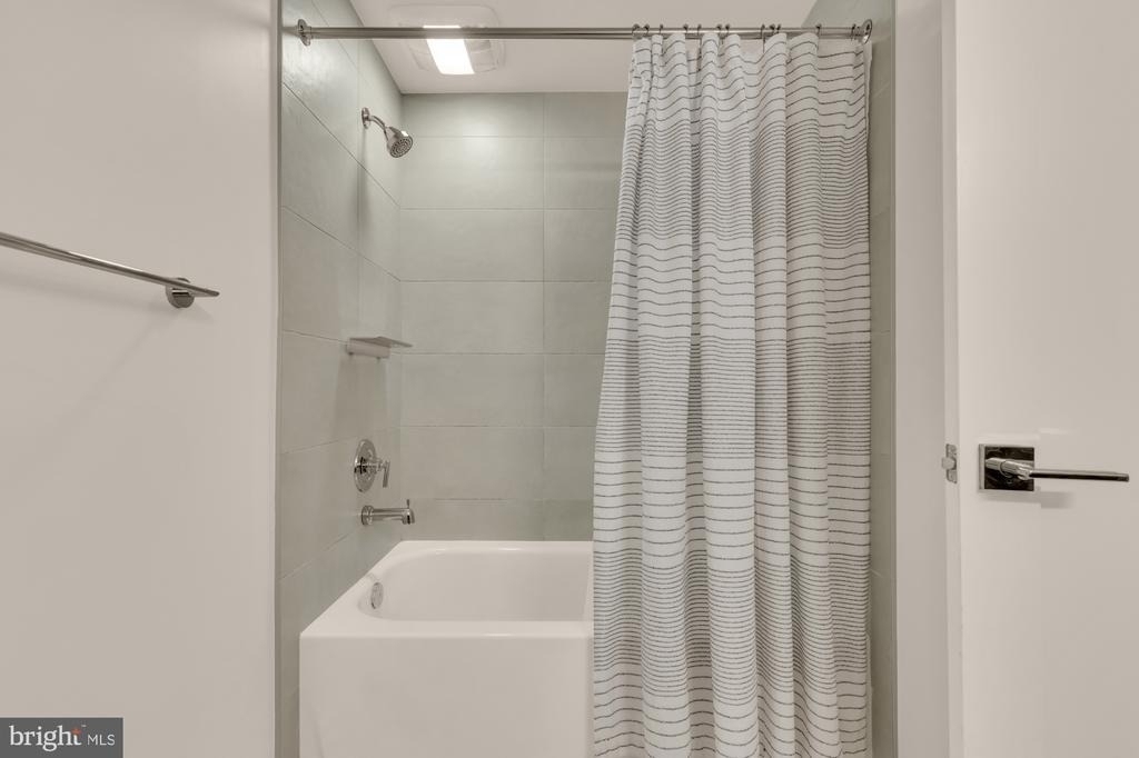 37 L Street Se - Photo 14