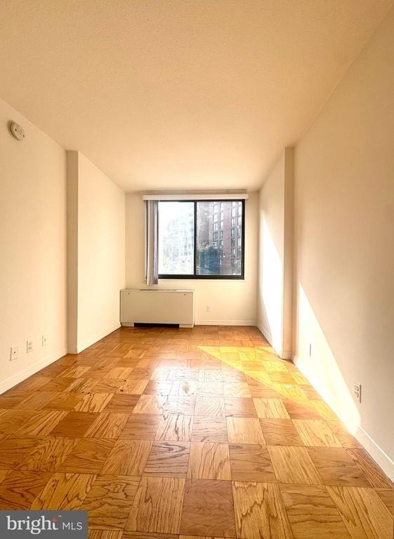 2201 L Street Nw - Photo 5