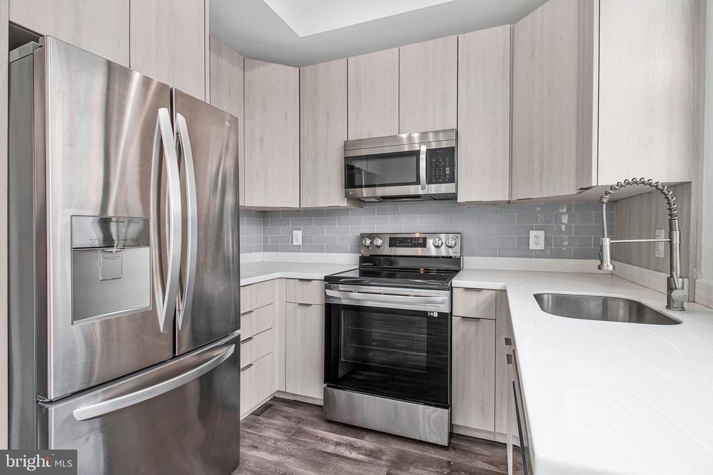 506 H Street Ne - Photo 1