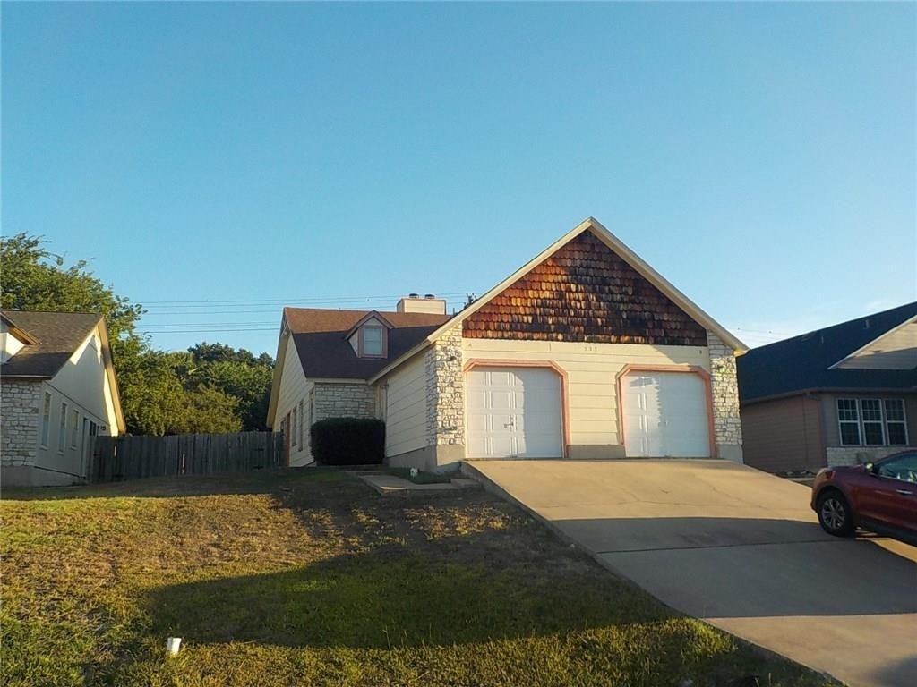 523 Cutty Trl - Photo 0