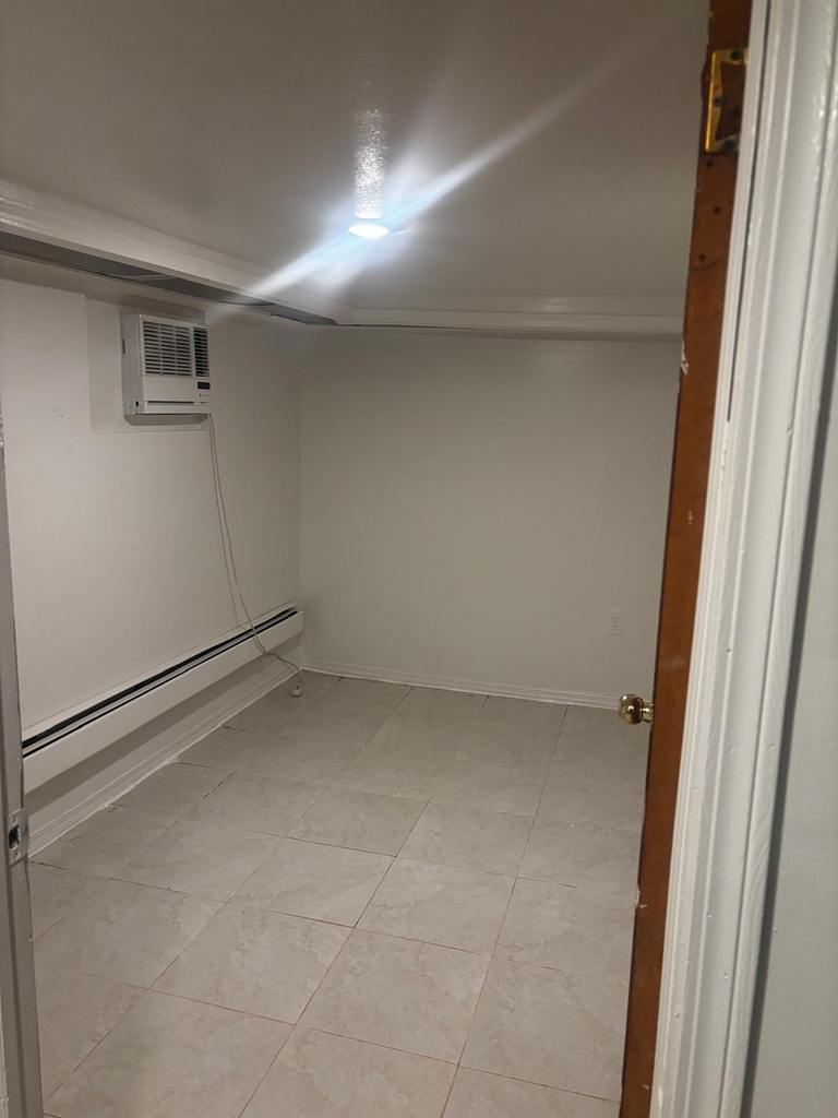 Cozy Apartment at 147th Street Jamaica, NY - Photo 3