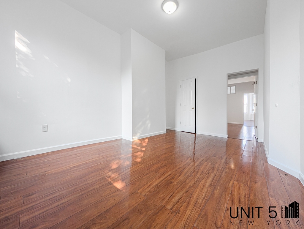 232 Covert Street - Photo 8