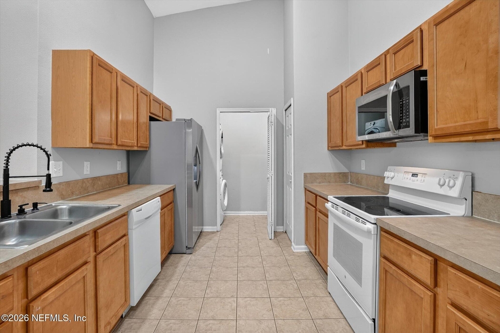 7920 Merrill Road - Photo 11