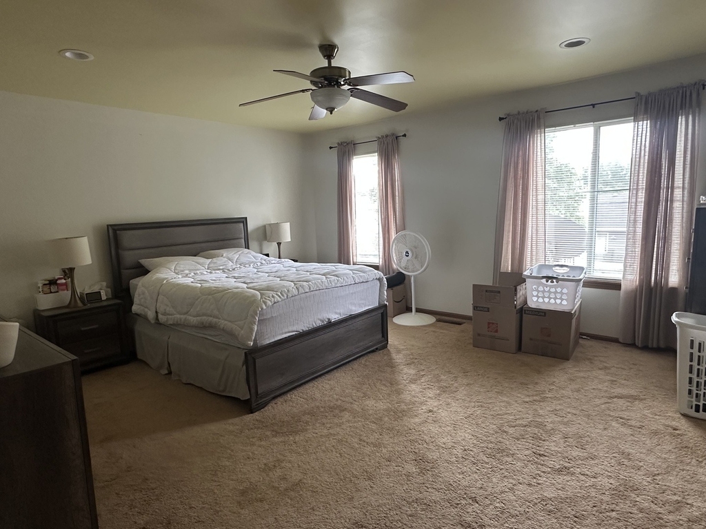 4469 W Roundstone Way - Photo 2