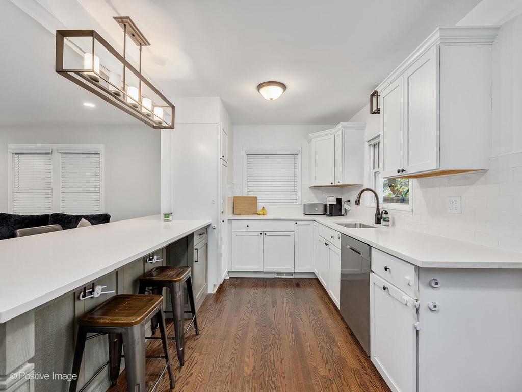 4224 Main Street - Photo 3