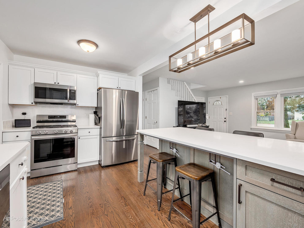 4224 Main Street - Photo 2
