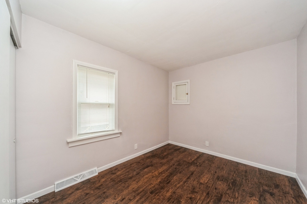 848 Lee Street - Photo 7
