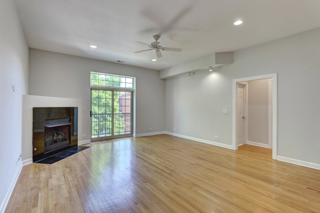 1329 W Loyola Avenue - Photo 2