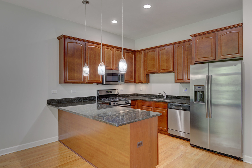 1329 W Loyola Avenue - Photo 3