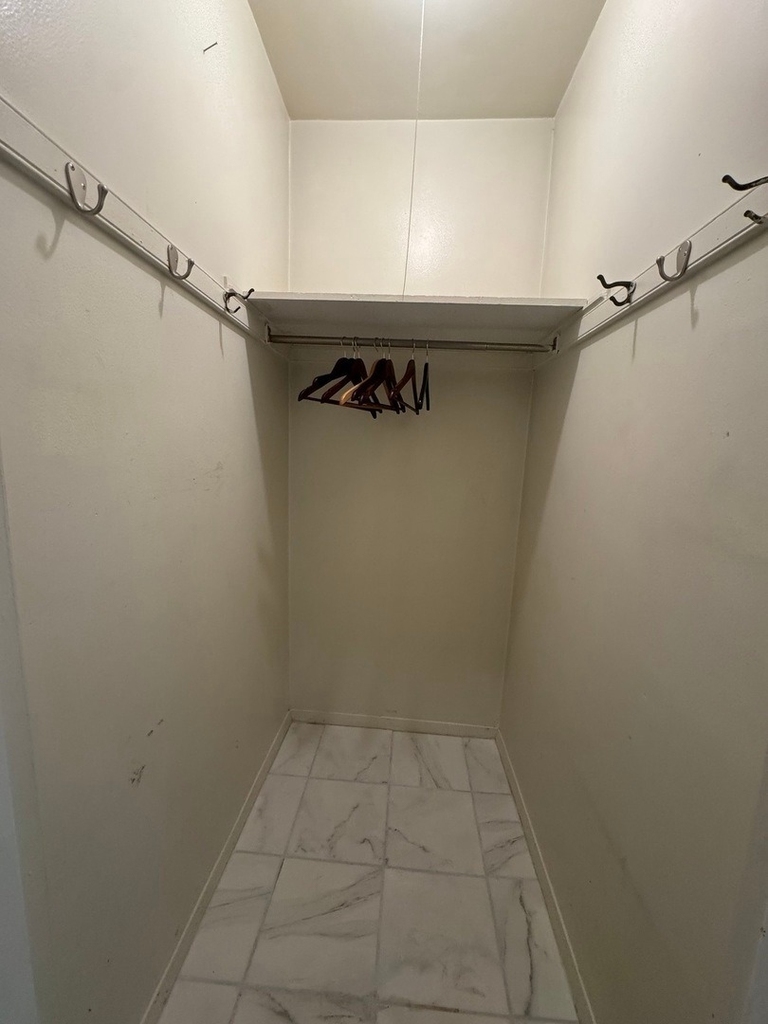 606 Green Bay Road - Photo 10