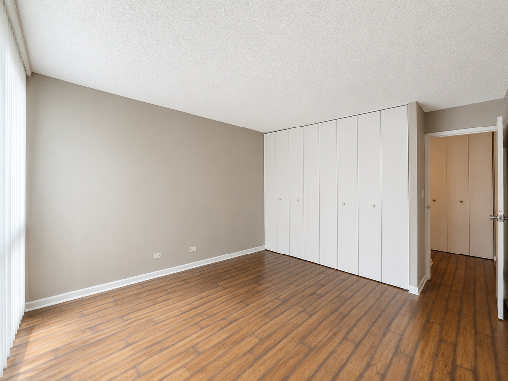 70 W Huron Street - Photo 13