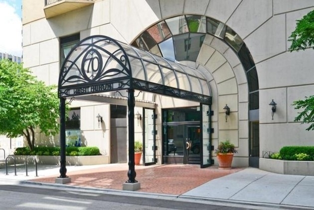70 W Huron Street - Photo 0