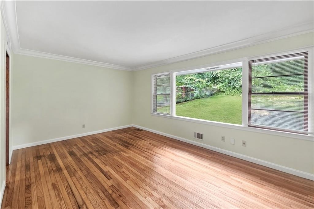 2798 Dearwood Drive Sw - Photo 2