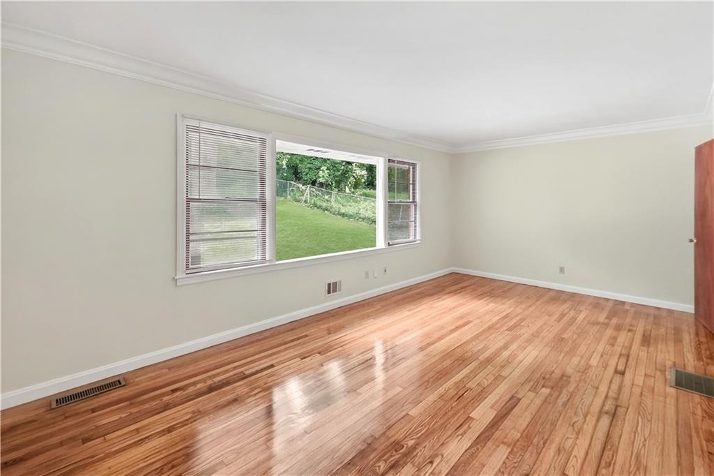 2798 Dearwood Drive Sw - Photo 4