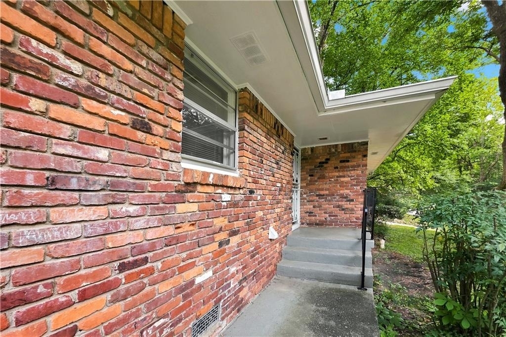 2798 Dearwood Drive Sw - Photo 0