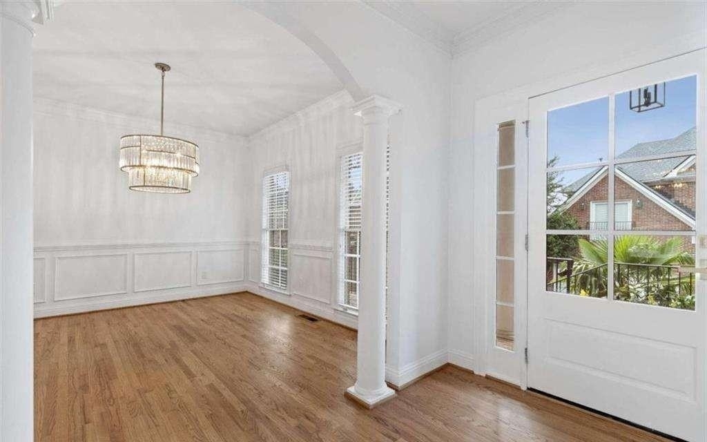 1711 Summit Glen Lane - Photo 1