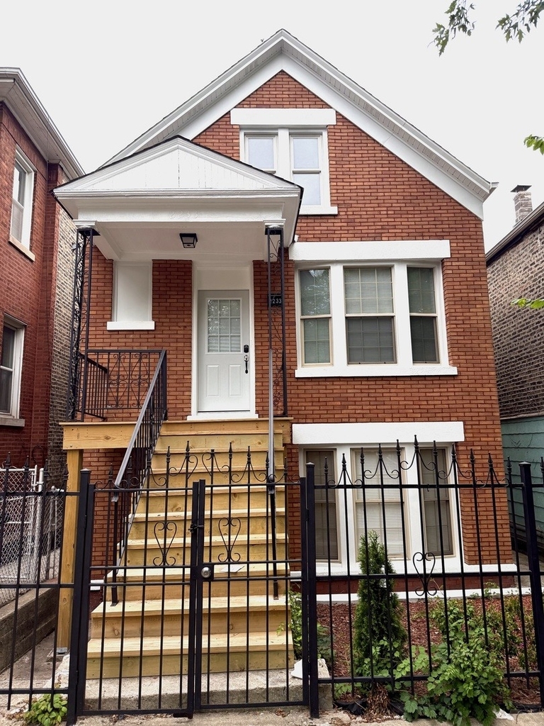 2233 S Spaulding Avenue - Photo 0