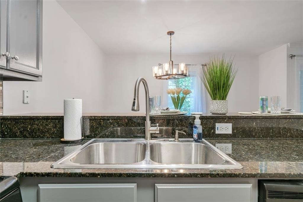 1445 Monroe Drive - Photo 17