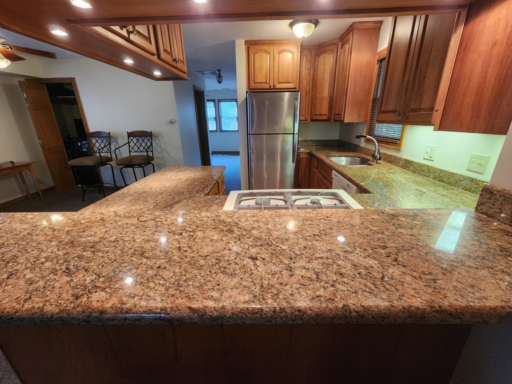 726 W 17th Street - Photo 3